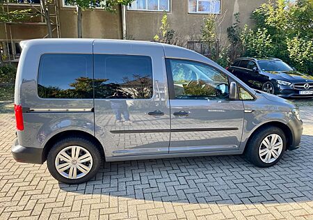 VW Caddy Volkswagen 2,0TDI Camping Navi AHK