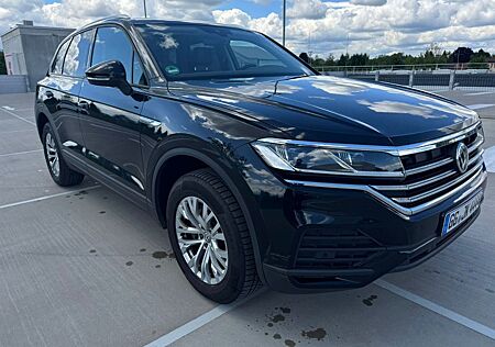 VW Touareg Volkswagen 3.0 V6 TDI-4Motion-Luftfederung-LED-AHK