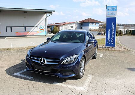 Mercedes-Benz C 250 T-Modell CGI*AHK*LED*1.HAND*NAVI*TEMPOMAT*