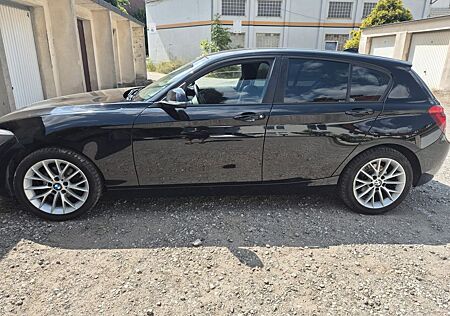 BMW 114i Sport Line Sport Line