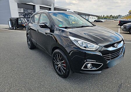 Hyundai ix35 1.6 GDI FIFA World Cup EDITION Gold 2WD...