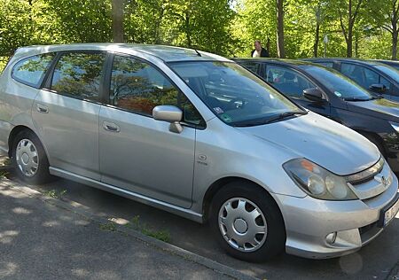 Honda Stream 1.7i ES ES