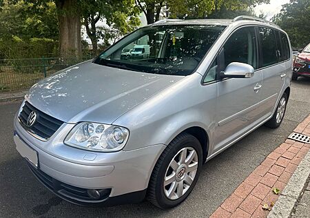 VW Touran Volkswagen 7-Sitzer Automatik