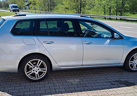 VW Golf Volkswagen 2.0 TDI 4MOTION Sound Variant, 1. Hand
