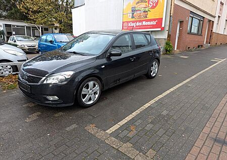 Kia Cee'd gebraucht kaufen Kia Cee'd / Ceed 1,6 Klima Tüv Neu gepflegt