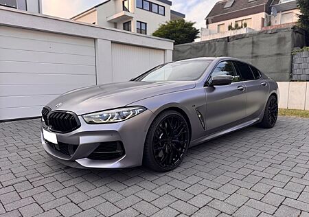 BMW M850 i xDrive Gran Coupé/PANO/HEADUP/3D/B&W/21Zo