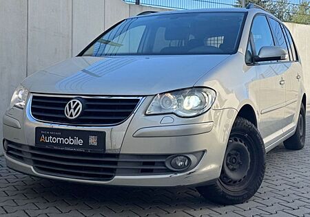 VW Touran Volkswagen CNG United/Bi-Xenon/SHZ/PDC/SR+WR