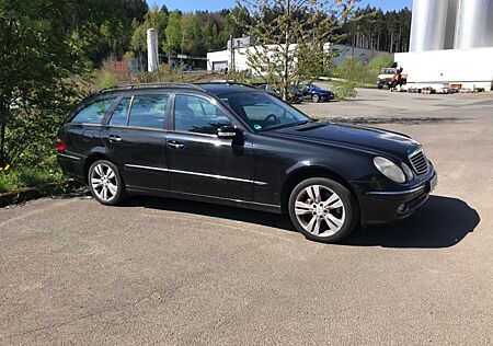 Mercedes-Benz E 320 T AVANTGARDE Avantgarde