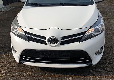 Toyota Verso 1.6l Diesel Comfort 5-Sitzer ...