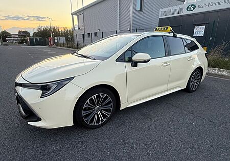 Toyota Corolla 1,8 Hybrid Team Deutschl Touring Sports