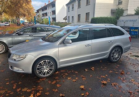 Skoda Superb 1.8 TSI Ambition Combi+NAVI+S.HEIZ.+TEMP-