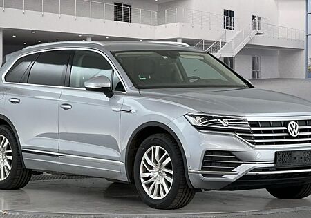 VW Touareg Volkswagen 4Motion 3.0 TDI*AHK*Kamera*SHZ*ACC
