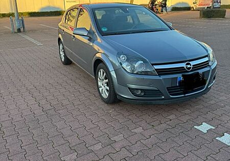 Opel Astra 1.6 Twinport 77kW -