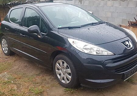 Peugeot 207 1.4 Tendance 75 Tendance