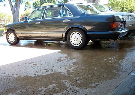Mercedes-Benz 560