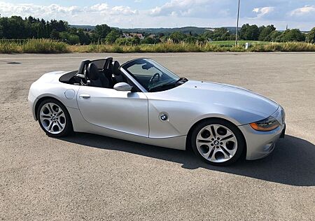 BMW Z4 2.2i - Das perfekte Sommerauto! TÜV neu