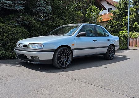 Nissan Primera / TÜV Mai 27 / "Oldtimer" / 12-Fach