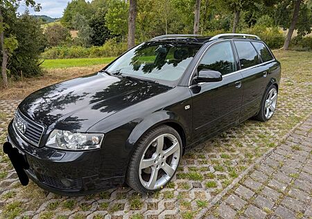 Audi A4 3.0 quattro Avant -
