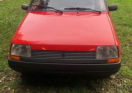Renault R 5