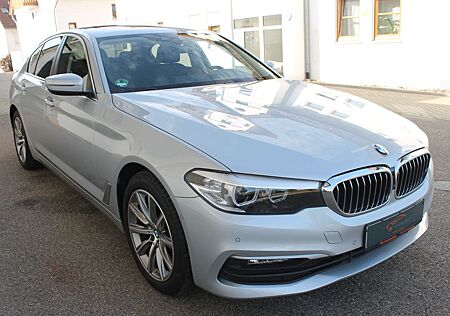 BMW 520 d xDrive*GLASSDACH*LED*NAVI* DIG-TAKO*LEDER*