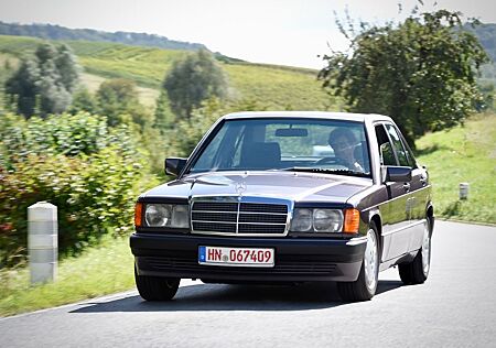 Mercedes-Benz 190 190D 2.5 mit Klima und H-Kennzeichen