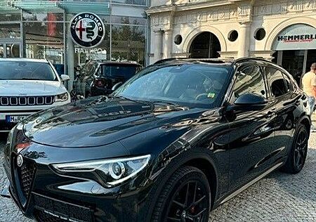 Alfa Romeo Stelvio B-Tech Q4*NAVI*KAMERA*LEDER*BIXENON*