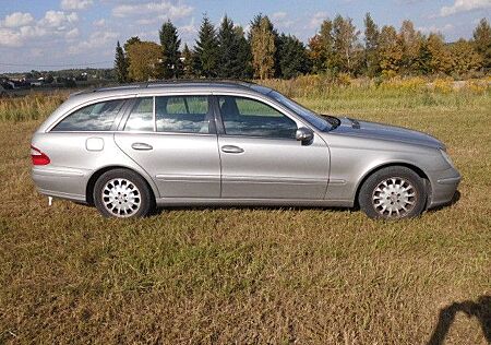 Mercedes-Benz E 320 CDI T KOMFORT