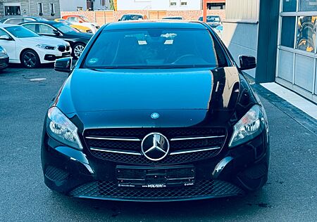 Mercedes-Benz A 180 BlueEfficiency PTS/NAVI/SHZ/MFL/T-LEDER