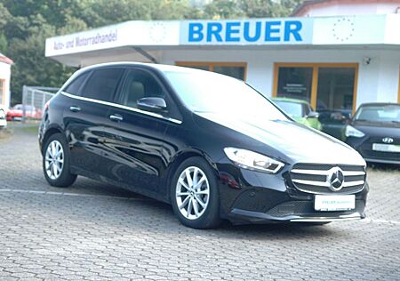 Mercedes-Benz B 200 d Style Pano Distronic KEYLESS Standheizun