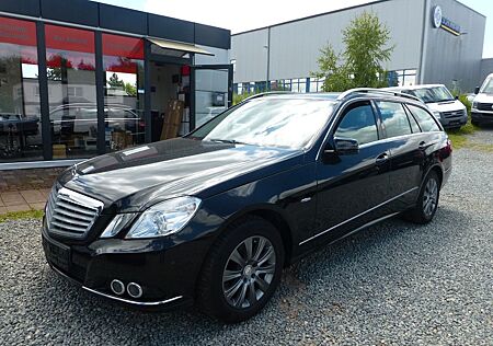 Mercedes-Benz E 200 T-Model Elegance Automatik TÜV/AU NEU