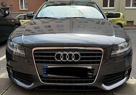 Audi A4 1.8 TFSI 88kW Avant Attraction Sportfahrwerk
