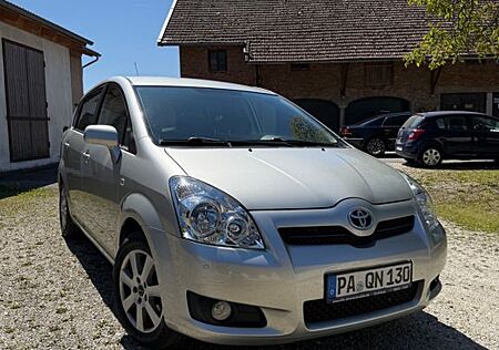 Toyota Corolla Verso 1.8-l-VVT-i Team Team