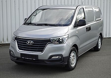 Hyundai H-1 Kasten / METALLIC / SITZ-LENKRADHEIZUNG /