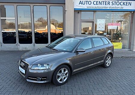 Audi A3 Sportback 1.6 TDI Attraction SITZHEIZUNG ALU