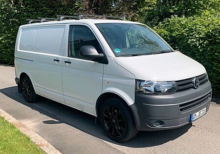 VW T5 Transporter Volkswagen in gutem Zustand