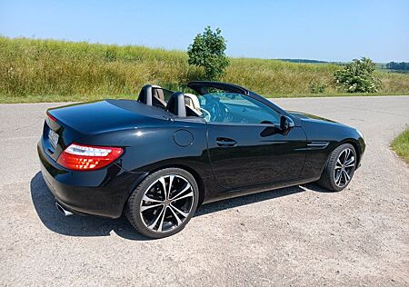Mercedes-Benz SLK 200 -
