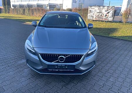 Volvo V40 Momentum*1.Hand*Navi*RFK*AHK*Scheckheft!!