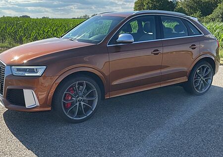 Audi RS Q3 RSQ3 2.5 TFSI performance S tronic quattro p...