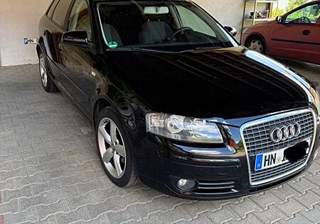Audi A3 1.6 Attraction Sportback Attraction
