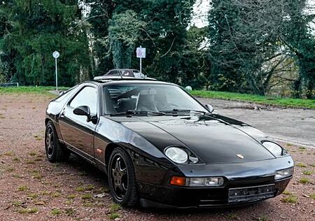Porsche 928 GTS Automatik