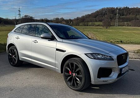 Jaguar F-Pace 30d AWD First Edition Automatik First...