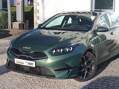 Kia cee'd / Ceed Spirit~Panorama~Kamera~1.Hand~