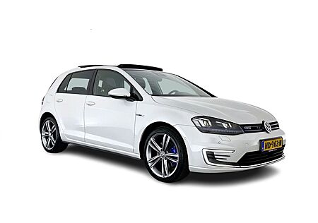 VW Golf Volkswagen 1.4 TSI GTE Executive-Plus-Pack Aut. *PANO