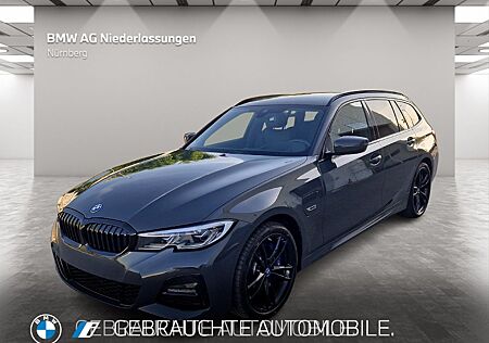 BMW 330e xDrive Touring