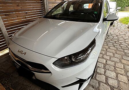 Kia Cee'd gebraucht kaufen Kia Cee'd / Ceed 1.6 CRDi MHEV 100kW Spirit SW S...