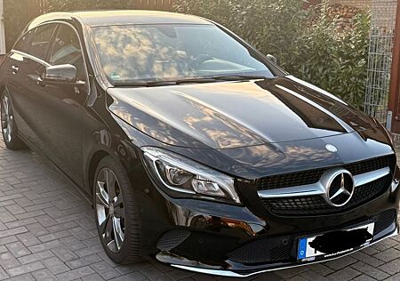 Mercedes-Benz CLA 180 Shooting Brake CLA 180 Urban Shootin...