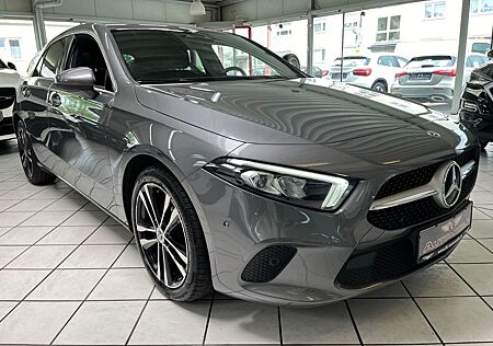 Mercedes-Benz A 200 Edition19 KEYLESS LED NAVI AMBIENTE KAMERA