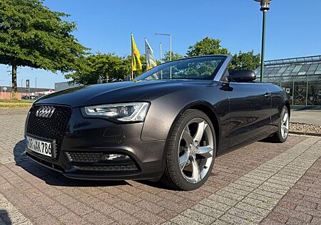 Audi A5 2.0 TDI Cabriolet: Vollleder /Kessy /ACC /AHK