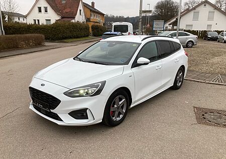 Ford Focus Turnier ST-Line X