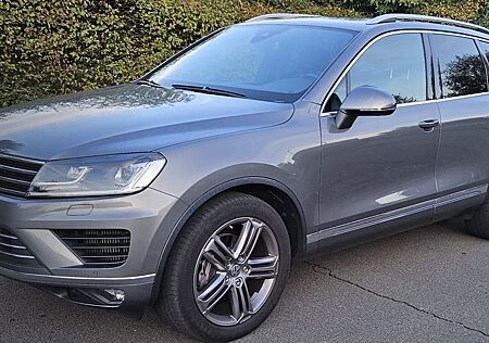 VW Touareg Volkswagen 3.0 TDI / R LINE / VOLLAUSSTATTUNG